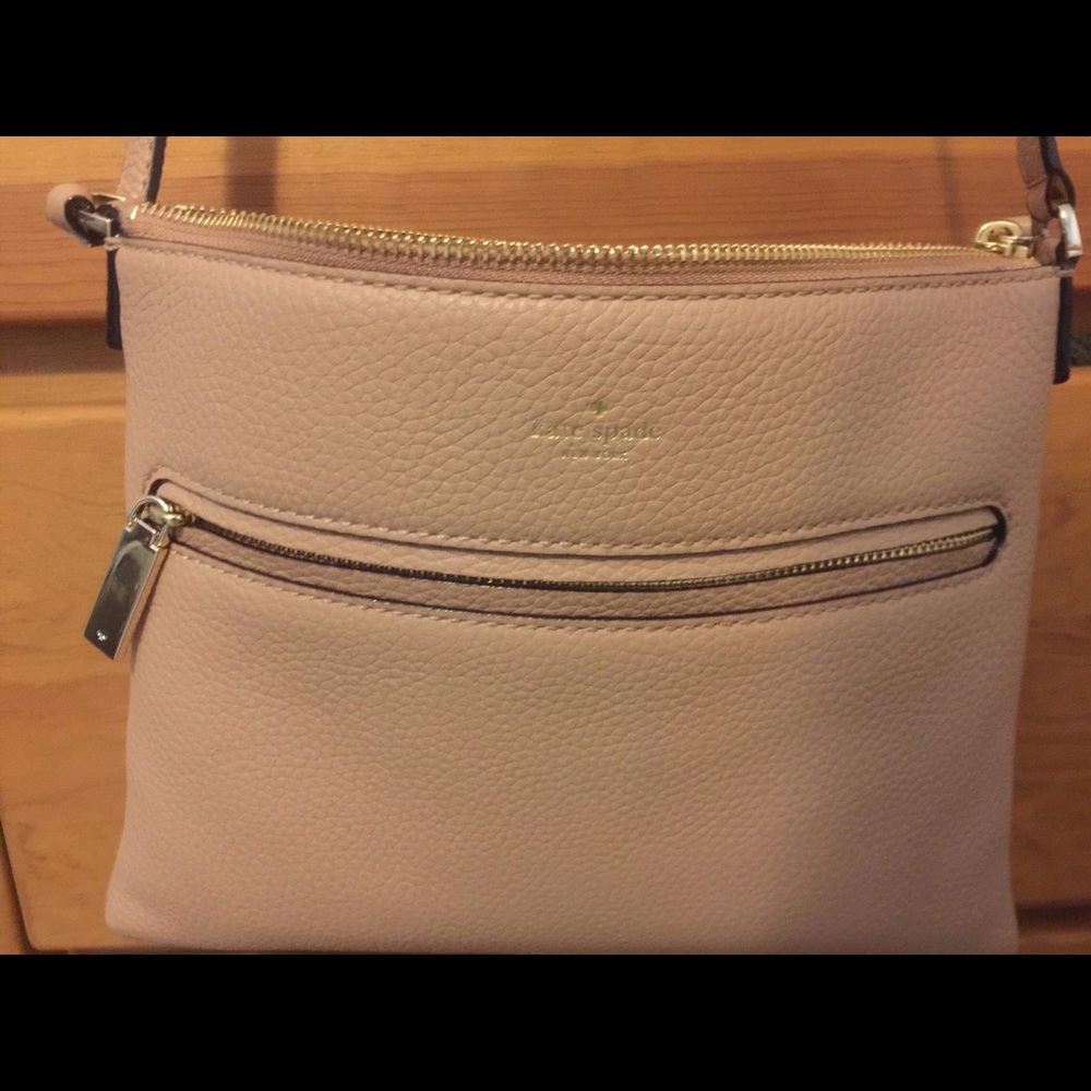 Brand New. Never used. Kate Spade Crossbody - Picture 4 of 4